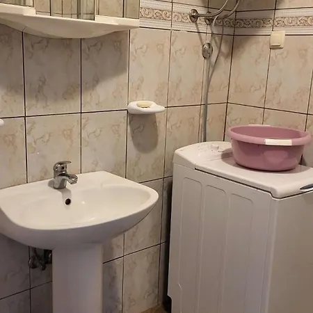 Kata Apartment